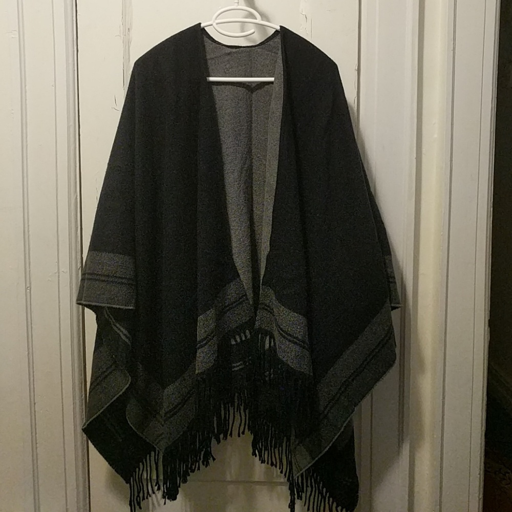 Uniqlo 2-way Stole Navy/Grey
